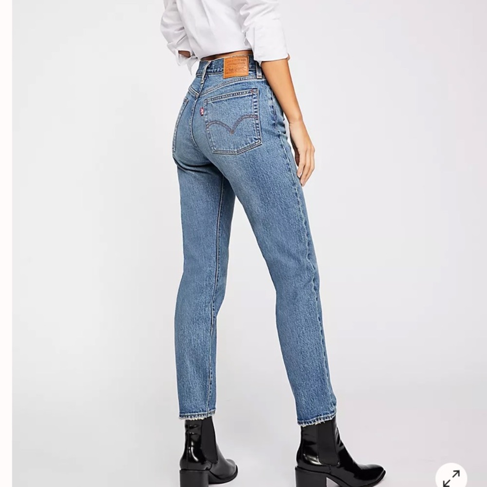 Levi’s Wedgie Premium Denim Crop Jeans